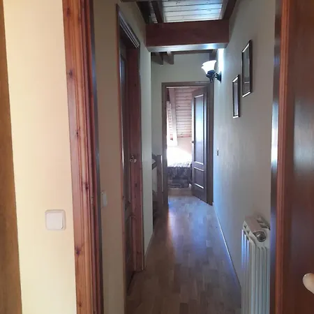 Lloguer Llarg Termini Triplex Comode - Vall De Boi Apartment *